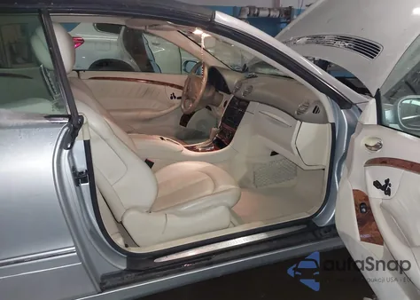 2008 Mercedes-Benz Clk 350 z USA, uszkodzony, nr VIN WDBTK56F98T089687